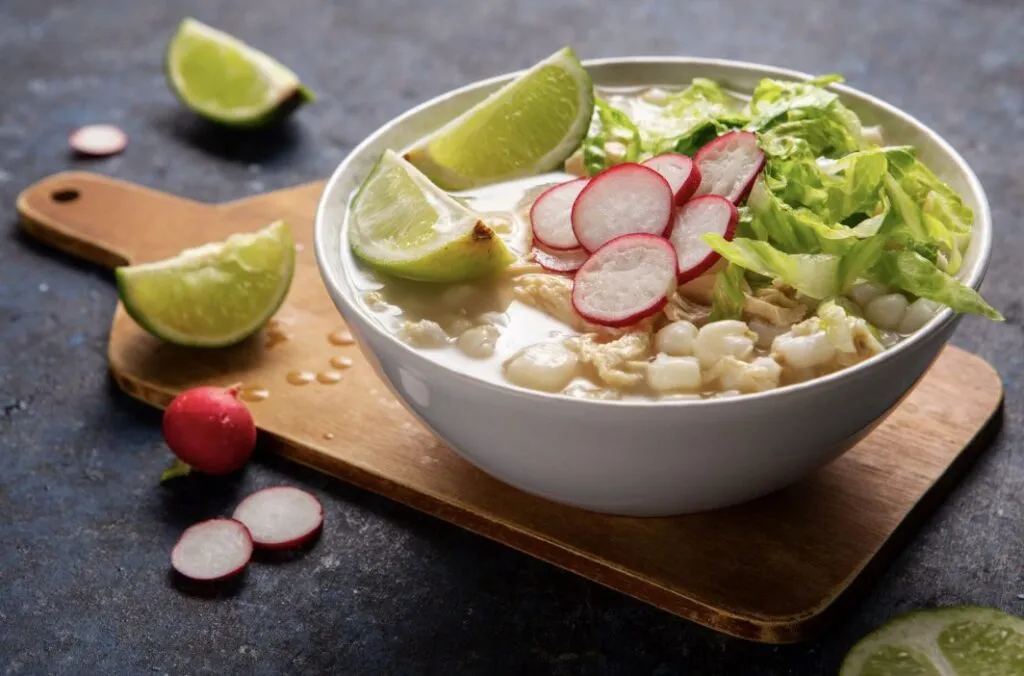 Pozoliza, evento para atraer más turistas al Puerto y que disfruten las fiestas Patrias 2025, subrayó Patricia Lobeira Rodríguez.