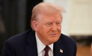 Trump renegociará desde octubre el T-MEC