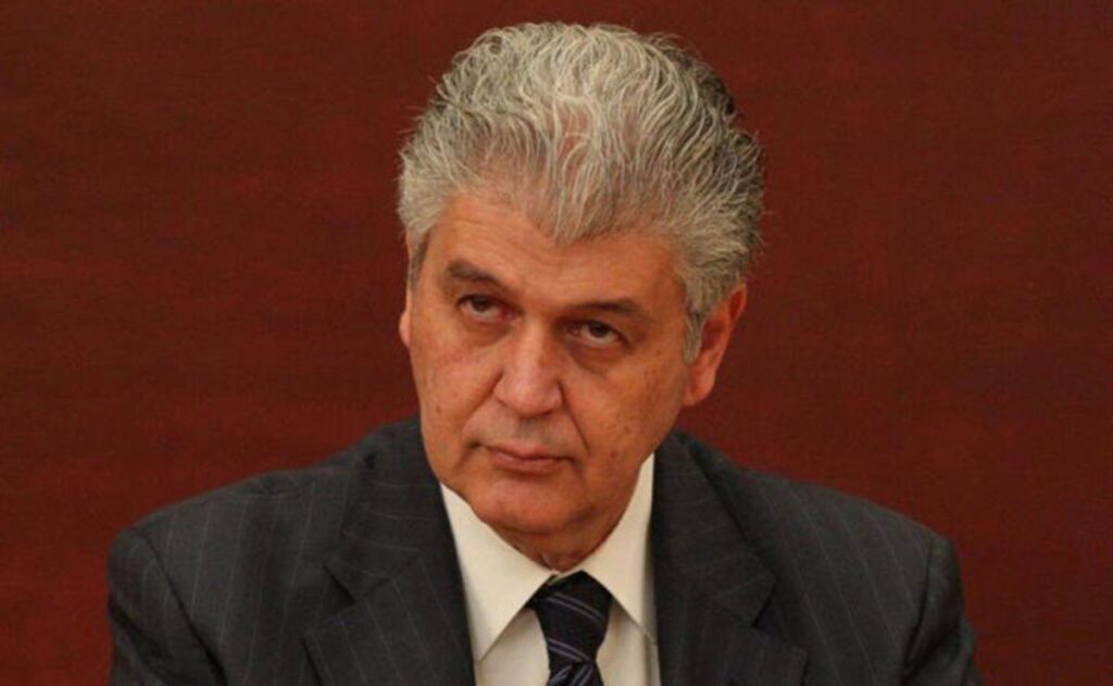 Fallece Alfredo Elías Ayub, exdirector de CFE, reporta Felipe Calderón