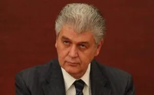 Fallece Alfredo Elías Ayub, exdirector de CFE, reporta Felipe Calderón