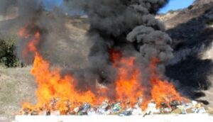 Fiscalía incinera marihuana, metanfetamina y otras sustancias en Tijuana