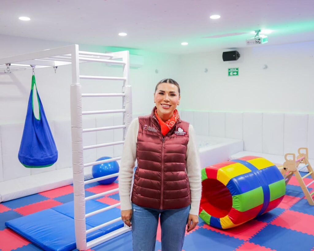 Inaugura gobernadora Marina del Pilar primera sala sensorial