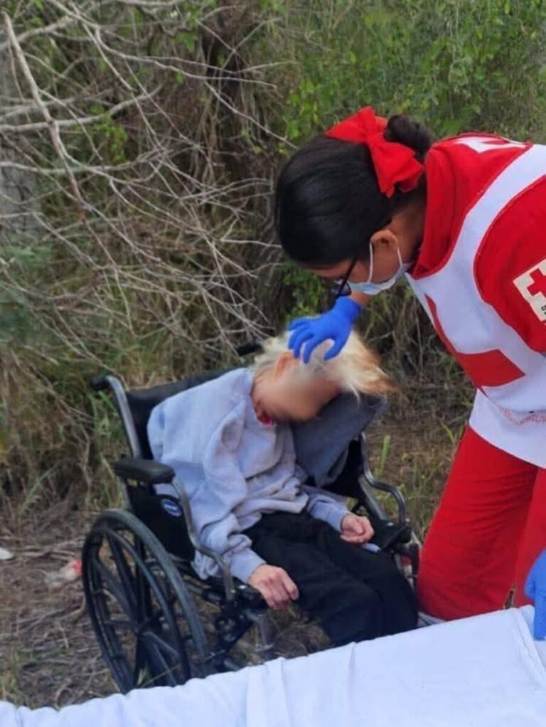 Abandonan a adulta mayor en carretera de Matamoros