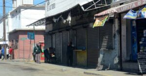 En BC, cientos de negocios bajan la cortina y recortan miles de empleos