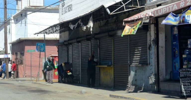 En BC, cientos de negocios bajan la cortina y recortan miles de empleos