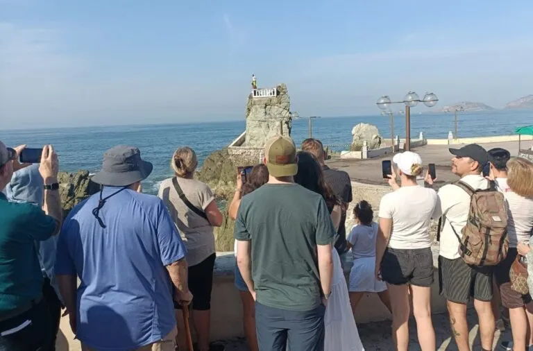 Mazatlán recibirá a más de 12 mil cruceristas la última semana del año