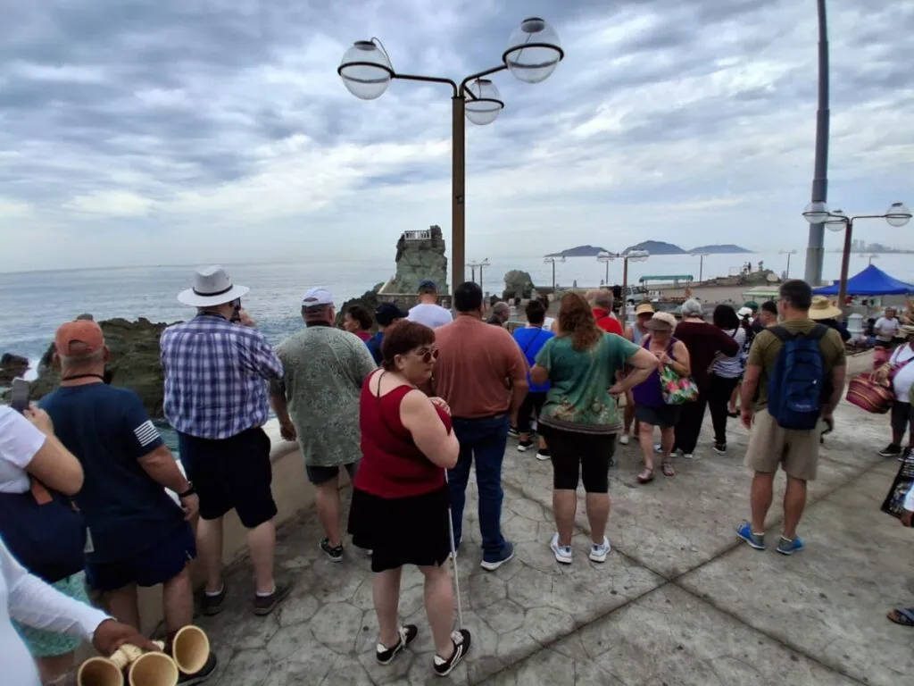 Recibe Mazatlán a más de 14 mil cruceristas en una semana