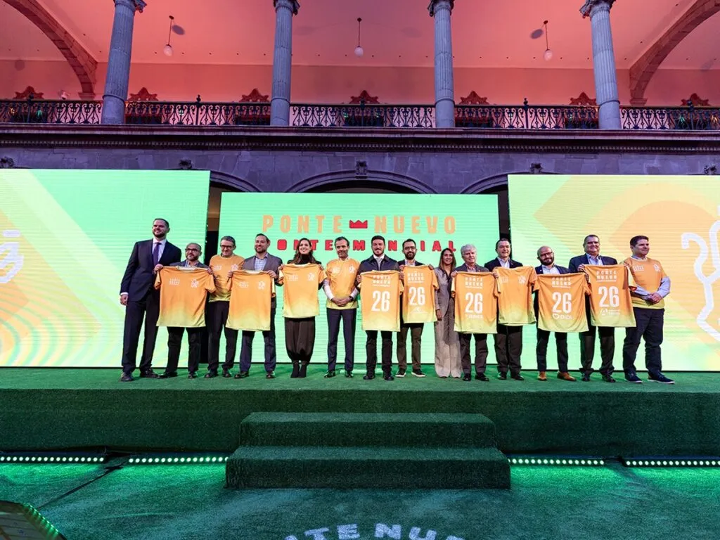 Samuel y Mariana presentan programa Ponte Nuevo, Ponte Mundial