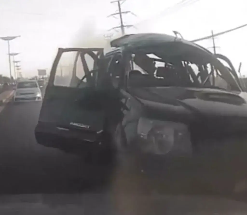 Identifican a hombres que murieron tras explosión de camioneta en Tecámac, eran de Sinaloa