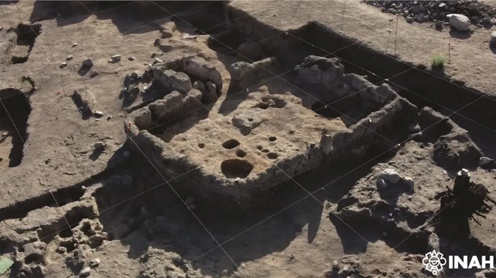 Hallan aldea anterior a Cerro de Trincheras y sitios con petrograbados