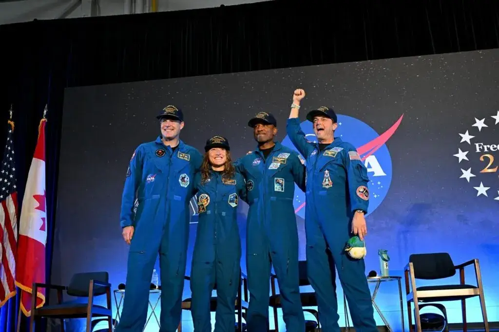 Astronautas de Artemis II narran su experiencia durante la misión