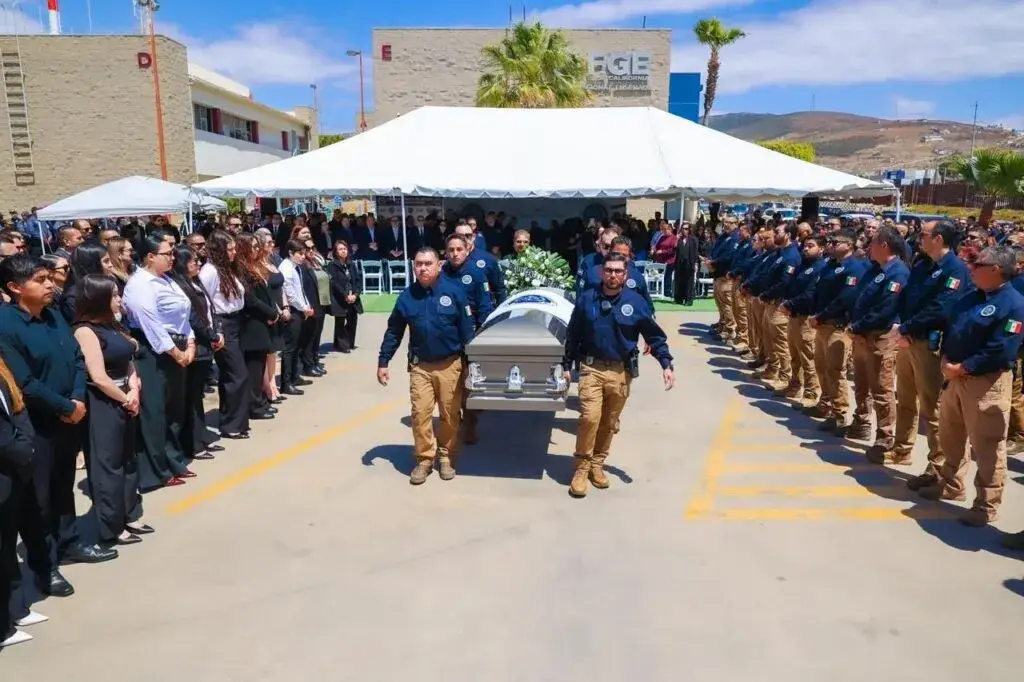 FGE despide con honores al Agente del MP Ángel Pantoja