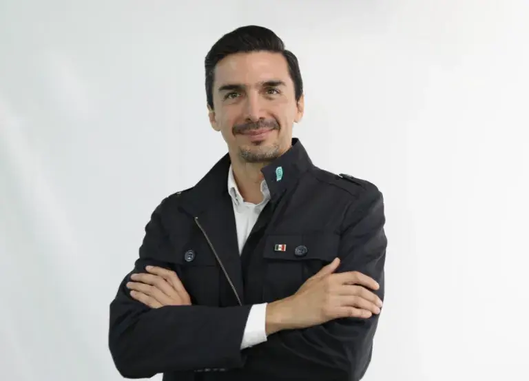 Alejandro Martínez Araiza fortalece al SNAC y su influencia política tras votación en Mondelez México.