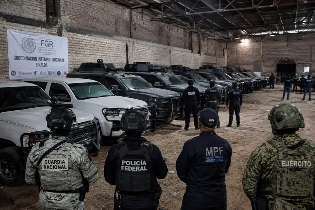 FGR asegura 15 camionetas blindadas en Reynosa