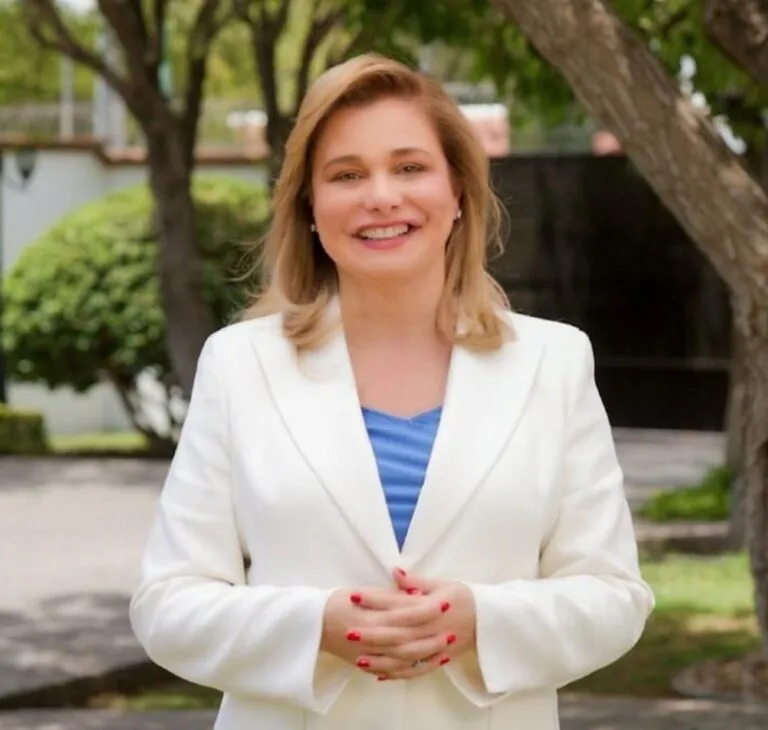FGR cita a comparecer al gobernador con licencia Rubén Rocha; y a Maru Campos