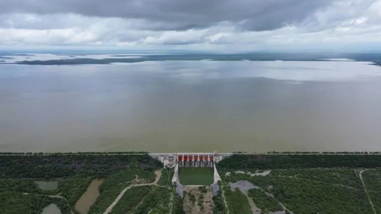 Lluvias elevan almacenamiento de presas en Nuevo León