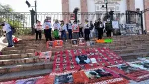 Madres marchan en Culiacán por desaparecidos previo al 10 de mayo