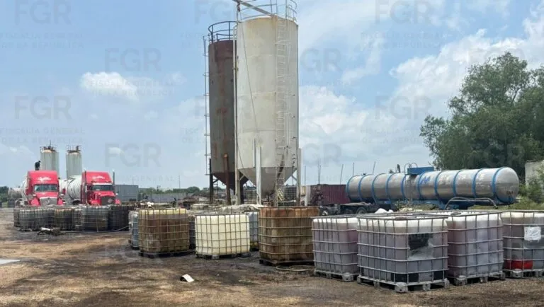 Más de un millón de litros de posible hidrocarburo fueron asegurados por la FGR y SSPC en Nuevo León