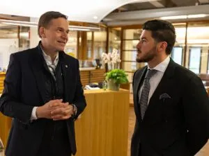 Samuel García gestiona expansiones en NL de gigantes suecos