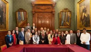 Yeraldine Bonilla se reúne con Sheinbaum en Palacio Nacional