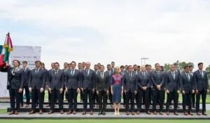 Presidenta abandera a la Selección Nacional de México