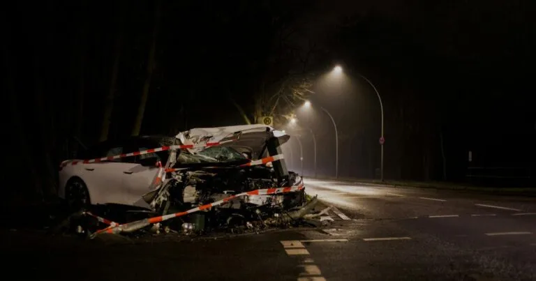 Choque carretero deja un muerto y 37 lesionados en Sonora.