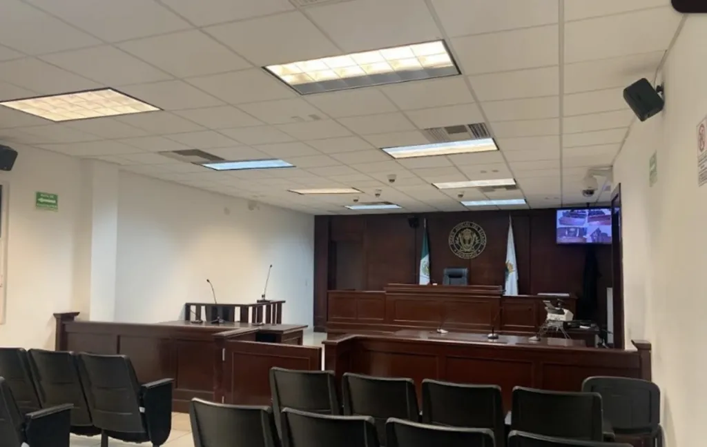 Detienen a juez que sobornó a funcionario en Durango.