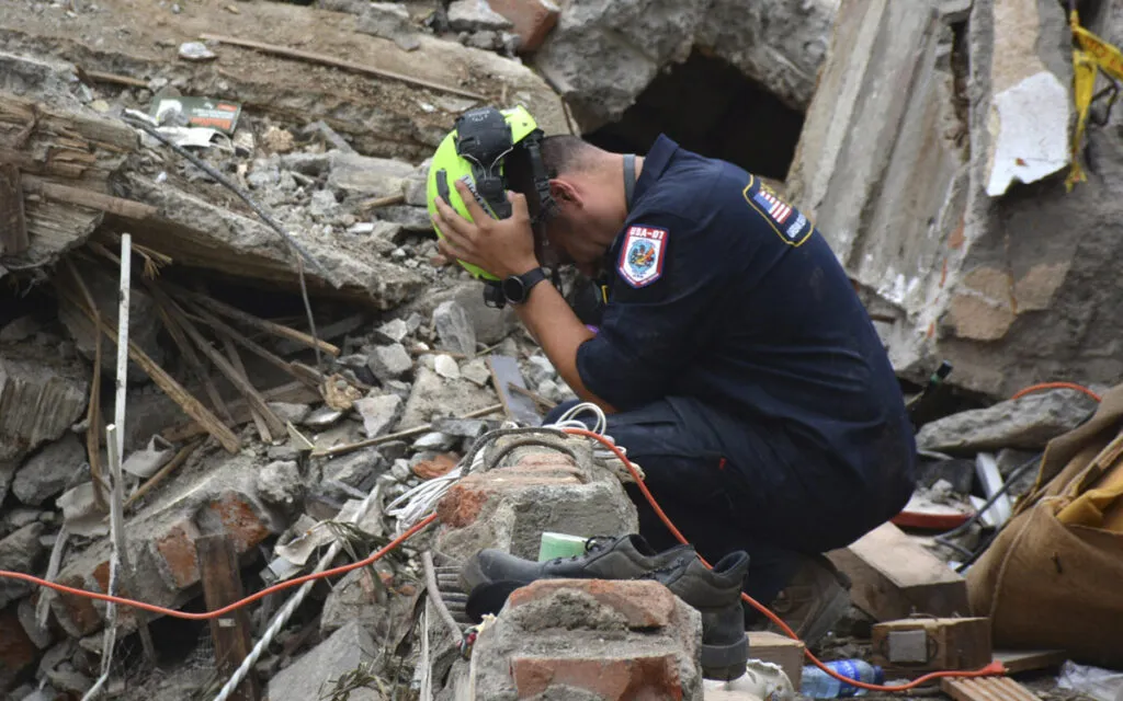 Dos historias milagrosas tras los devastadores terremotos en Venezuela y Colombia