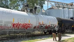 FGR asegura más de dos millones 360 mil litros de sustancias en Nuevo León