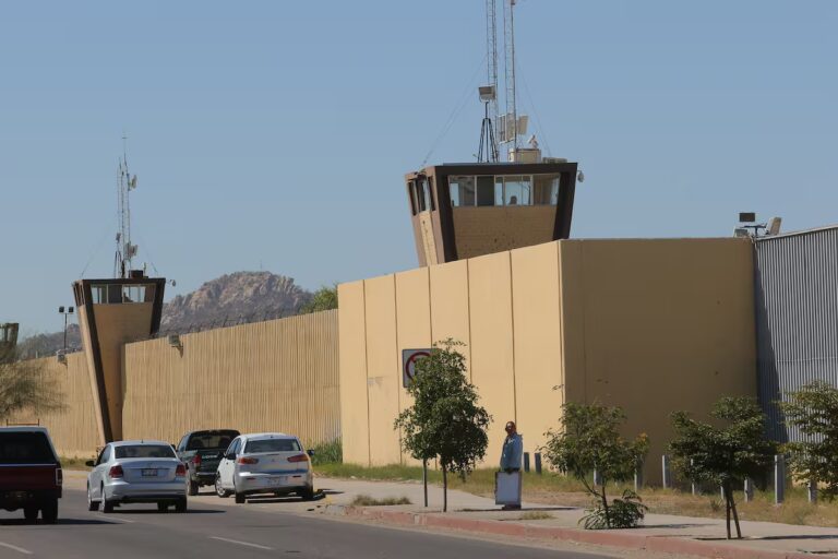 El Gobierno federal proyecta construir nuevos centros penitenciarios en seis entidades ante el aumento de la población carcelaria.