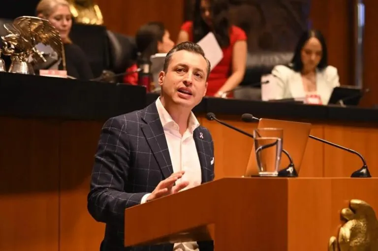 Colosio responde a Durazo y marca distancia sobre su futuro político