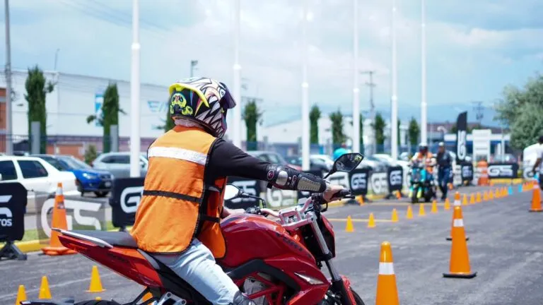 El boom de las motos en México: Elektra transforma la movilidad urbana