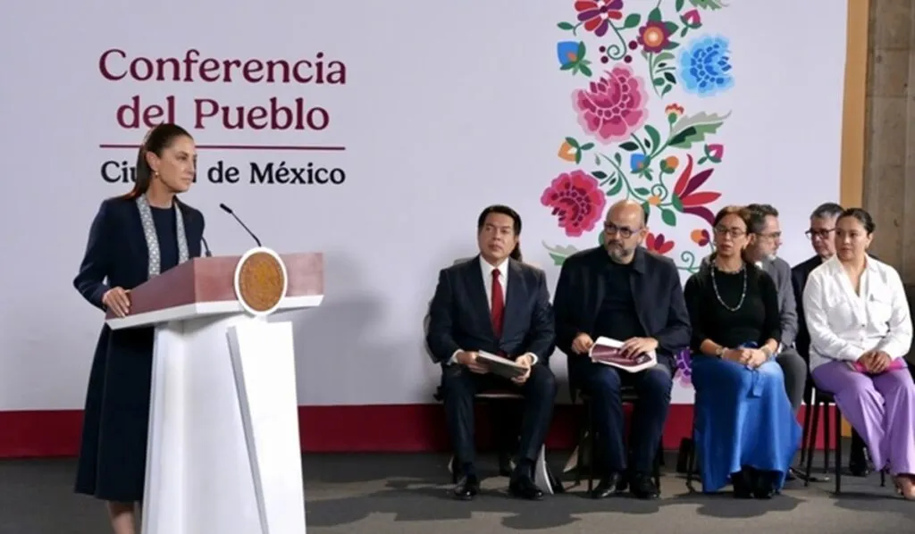 SEP presentó avances por II Informe; emite acuerdo para uso del celular