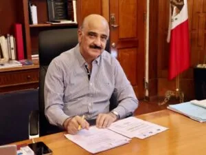 Veracruz confirma a sobrinos y yerno de AMLO en nómina