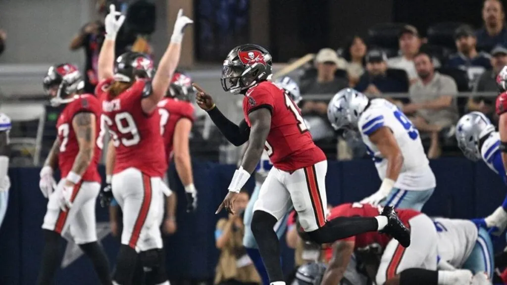 ¡Los Cowboys son un desastre! Pierden en casa pese a ser muy favoritos ante Buccaneers
