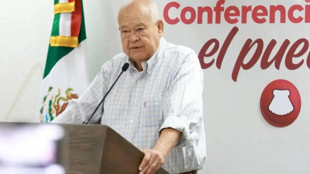 Gobernador de Baja California Sur se quiebra al defender a su hija por señalamientos sobre su salario en el IMSS