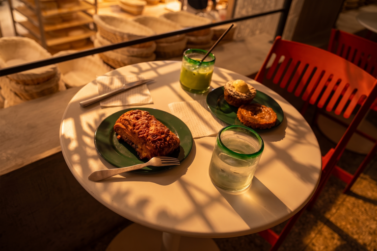 Green Rhino: el encuentro entre el té de la tarde y la tradición del pan dulce mexicano